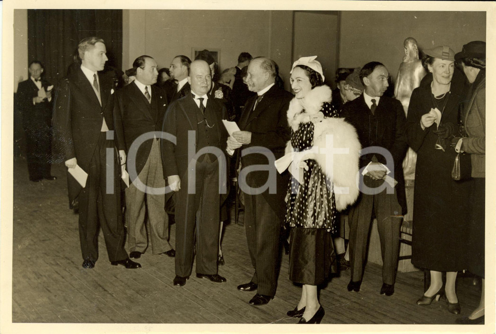 Fotografia d epoca originale 1937 HELSINKI Finlandia Museo Arte Invitati Esposizione artiste italiane Foto 1