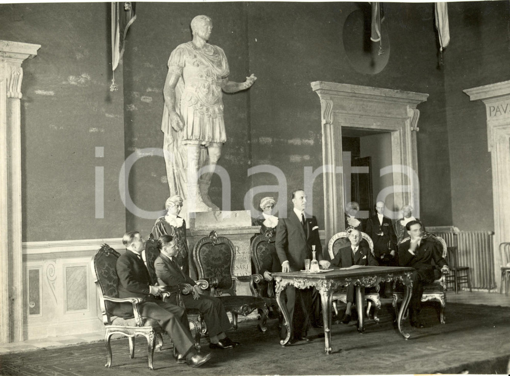 Fotografia d epoca originale 1931 ROMA Campidoglio Dino ALFIERI inaugura Consiglio dottori Economia Foto 1