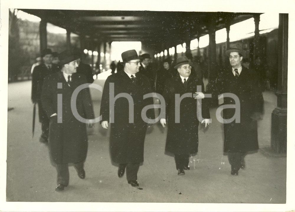 Fotografia d epoca originale 1939 ROMA Ministro Giustizia UNGHERIA ANTAL accolto da autoritÃ  del regime Foto 1