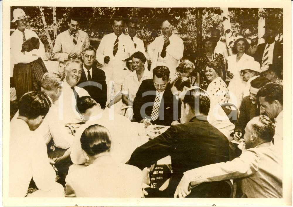 Fotografia d epoca originale 1938 HYDE PARK USA Franklin Delano ROOSEVELT with journalistes Photograph 1