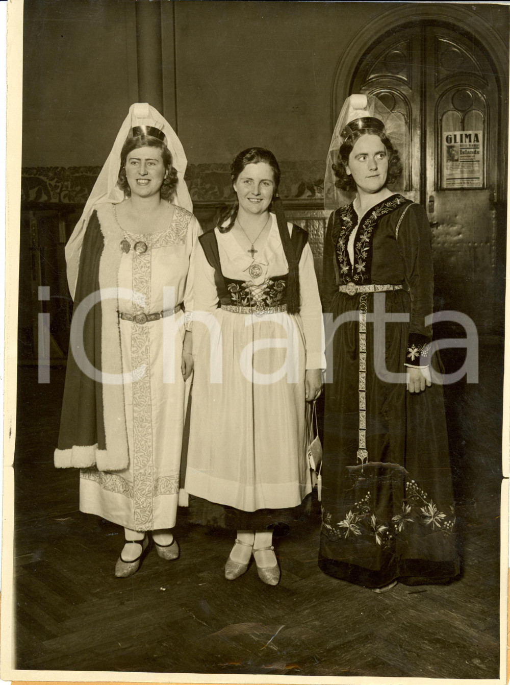 Fotografia d epoca originale 1930 ca BERLINO D Maria MARKAN attrice ISLANDESE in costume tipico Fotografia 1