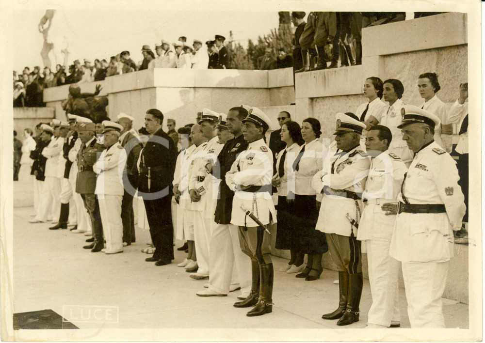 Fotografia d epoca originale 1938 ROMA Achille STARACE e direttorio assistono a saggio ginnico GIL Foto 1
