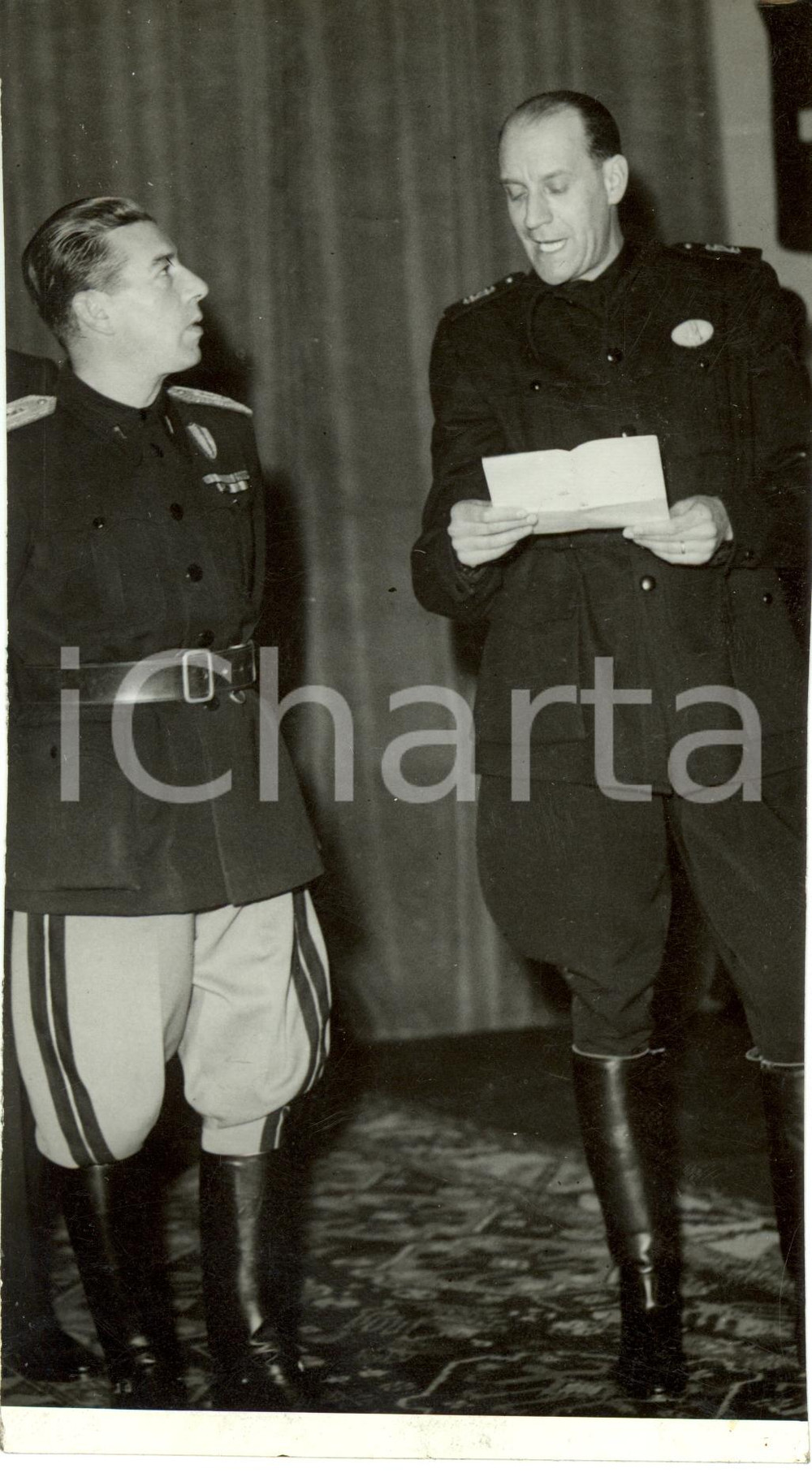 Fotografia d epoca originale 1942 MILANO Andrea IPPOLITO Federale ricevuto da direttore BANCO DI ROMA Foto 1