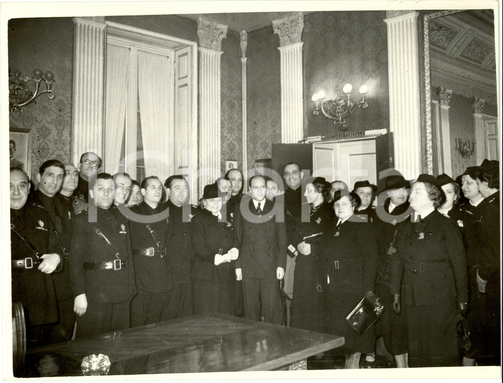 Fotografia d epoca originale 1938 MILANO Vito MUSSOLINI direttore POPOLO D ITALIA alla Casa del Fascio Foto 1