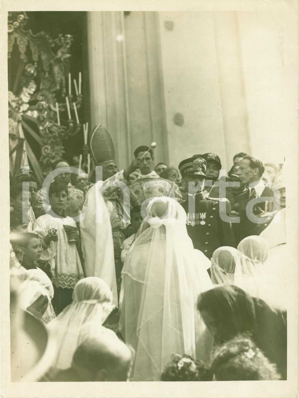 Fotografia d epoca originale 1928 MARINO RM Card. Gennaro Granito PIGNATELLI DI BELMONTE benedice uva FOTO 1