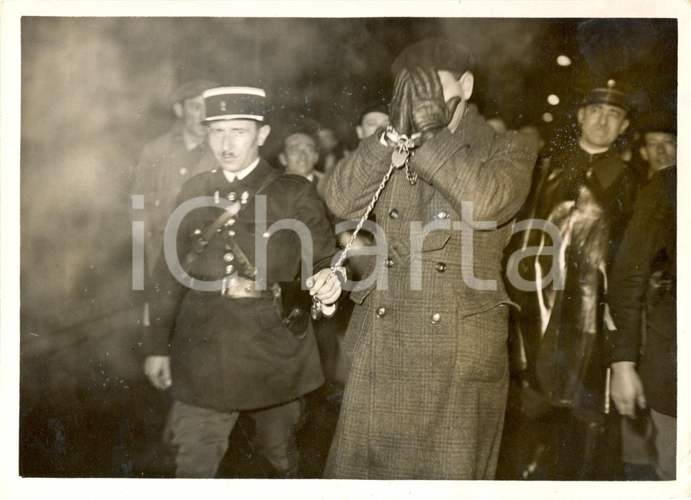 Fotografia d epoca originale 1938 PARIS In manette Henri VOGEL autore attentato all Etoile Fotografia 1