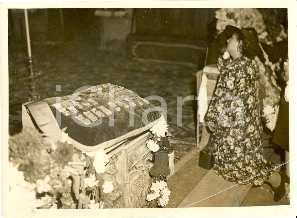 Fotografia d epoca originale 1943 ROMA RSI WW2 Messa in onore aviatore Ettore MUTI assassinato FOTOGRAFIA 1