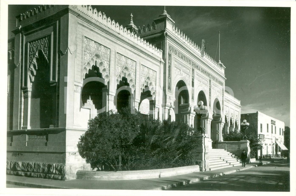 Fotografia d epoca originale 1935 ca BENGASI LIBIA Facciata del PALAZZO LITTORIO Fotografia 1