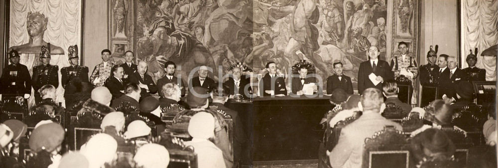Fotografia d epoca originale 1931 MILANO Premiazione concorso ARCHIVIO DI GUERRA Palazzo MARINO Foto DOPPIA 1