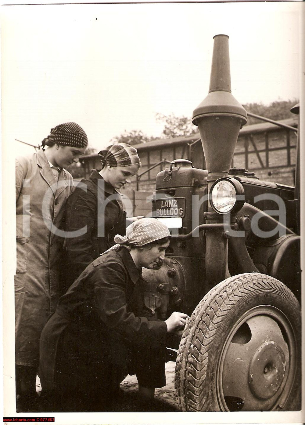 Fotografia d epoca originale 1943 Germany Bavaria Agricolture Lanz Bulldog Photo 1