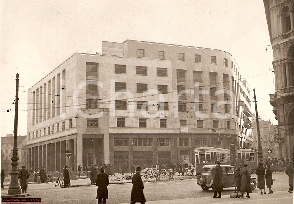 Fotografia d epoca originale 1939 MILANO Lavori al nuovo palazzo SocietÃ  Reale Mutua Assicurazioni Fotografia 1