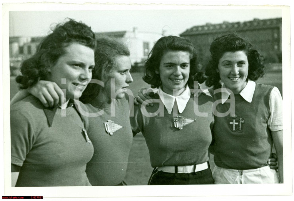 Fotografia d epoca originale 1941 TORINO Staffetta FILOTECNCIA Premio Ginnastica 1