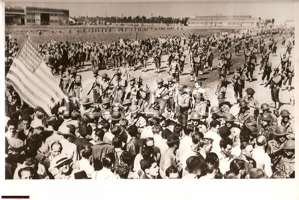 Fotografia d epoca originale 1941 LOS ANGELES Esercito con baionette vs manifestanti NORTH AMERICAN AVIATION 1