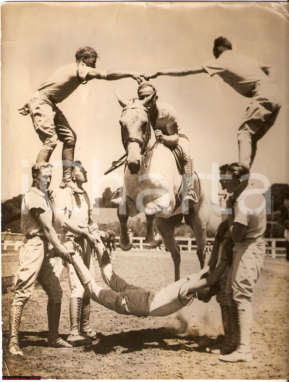 Fotografia d epoca originale 1936 Atherton CA Monkey Drill Team 2Â° Cavalry, Hoop 1
