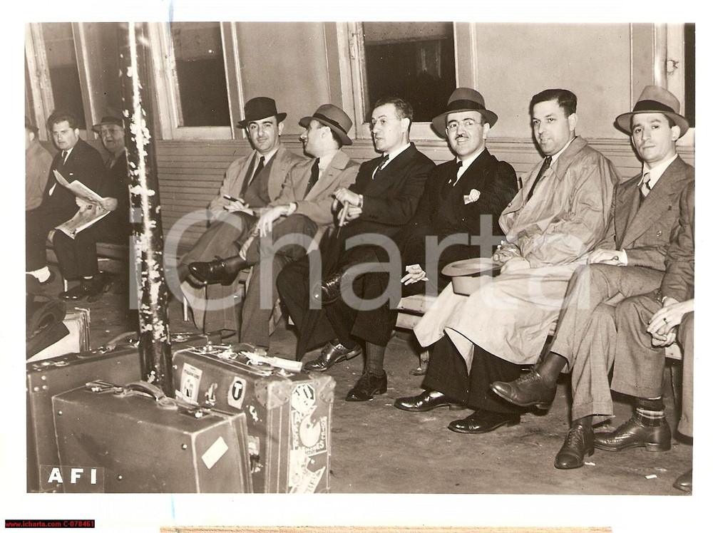 Fotografia d epoca originale 1941 NEW YORK USA WW2 Marinai italiani espulsi perchÃ© considerati spie FOTO 1