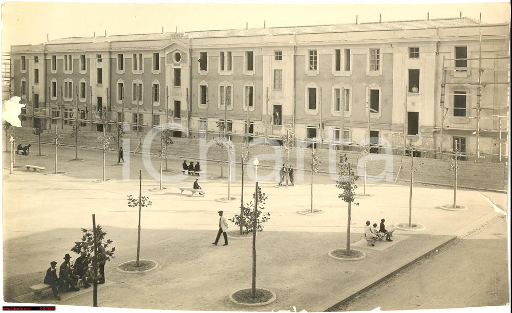 Fotografia d epoca originale 1930 ? SICURASA Case popolari  REAL PHOTO animata 1