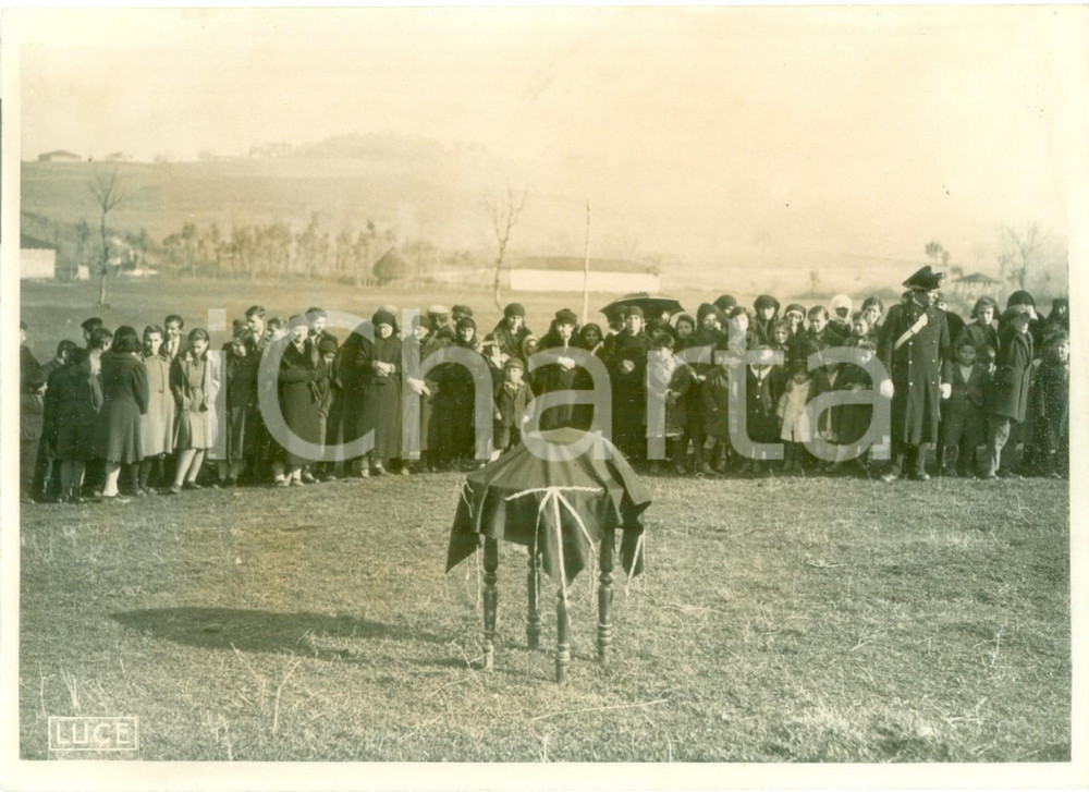 Fotografia d epoca originale 1940 TIRANA ALBANIA Pubblico traslazione salma poeta Naim FRASHERI Fotografia 1
