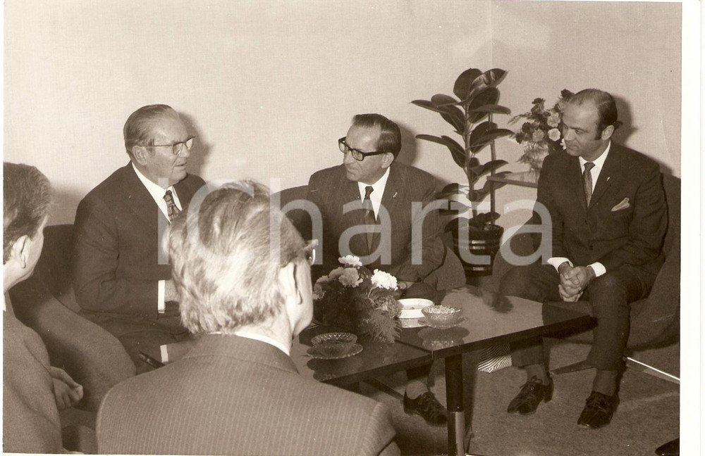 Fotografia d epoca originale 1975 ca JUGOSLAVIA Josip BROZ  TITO  on a meeting Photograph 1