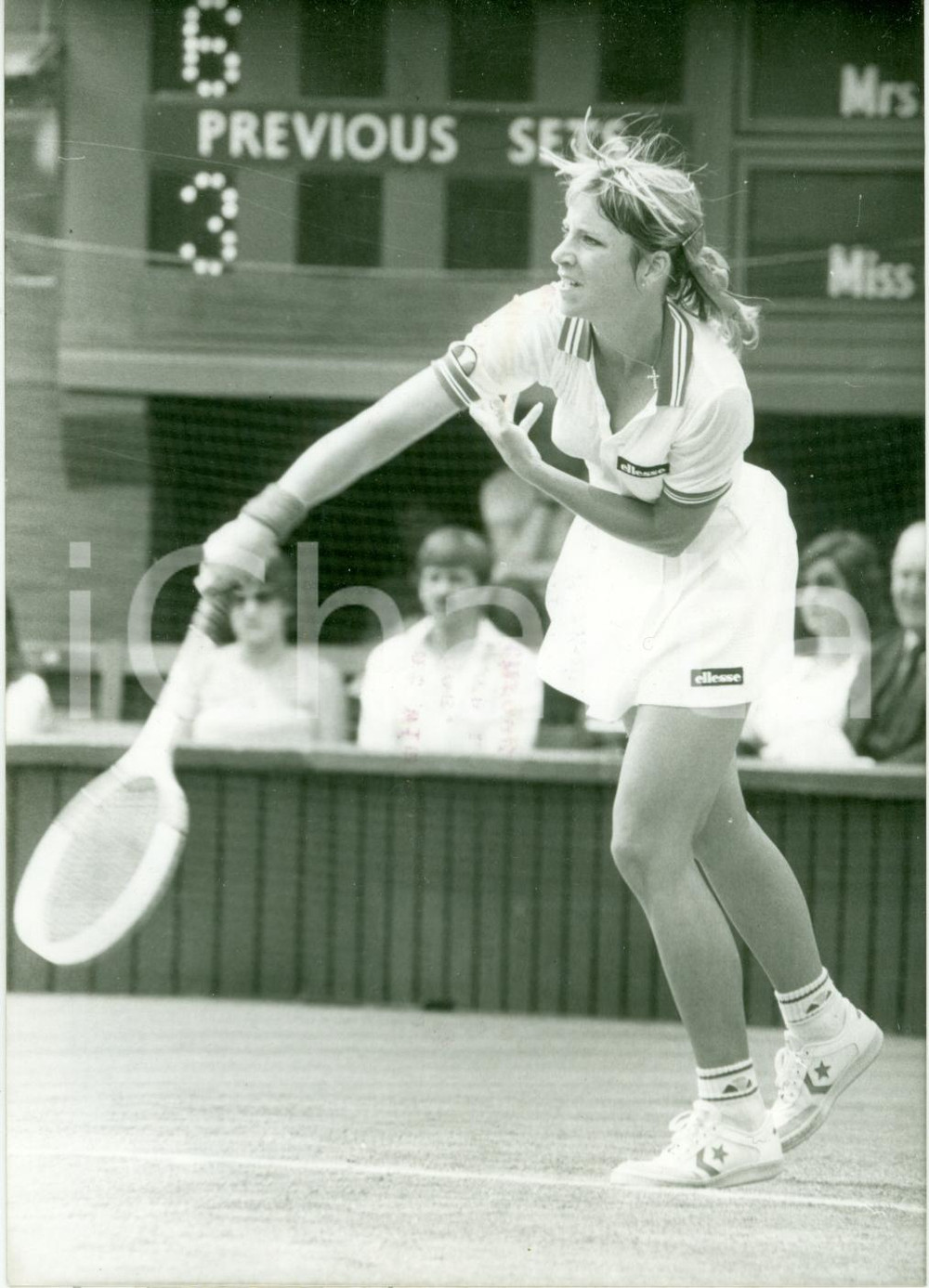 Fotografia d epoca originale 1981 WIMBLEDON UK Tennis Chris LLOYD wins at Centre Court PHOTO 1