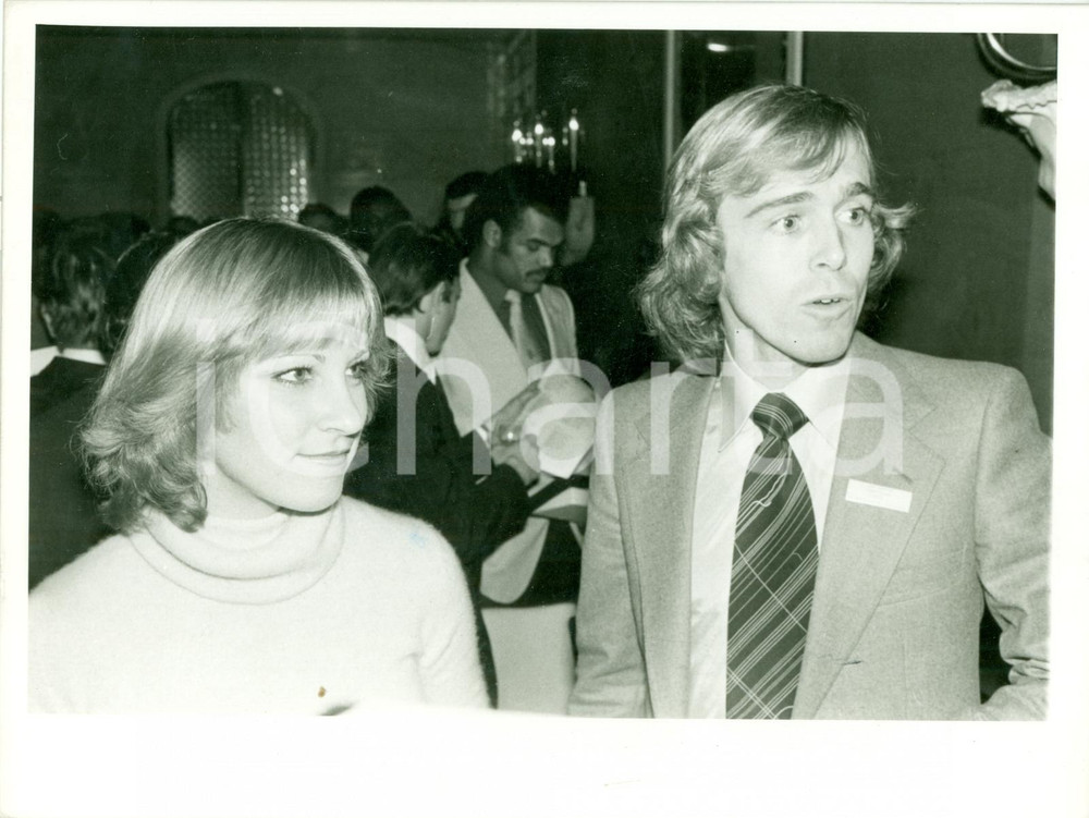 Fotografia d epoca originale 1978 LONDON Daily Express Sportsman John LLOYD Chris EVERT al SAVOY HOTEL Foto 1
