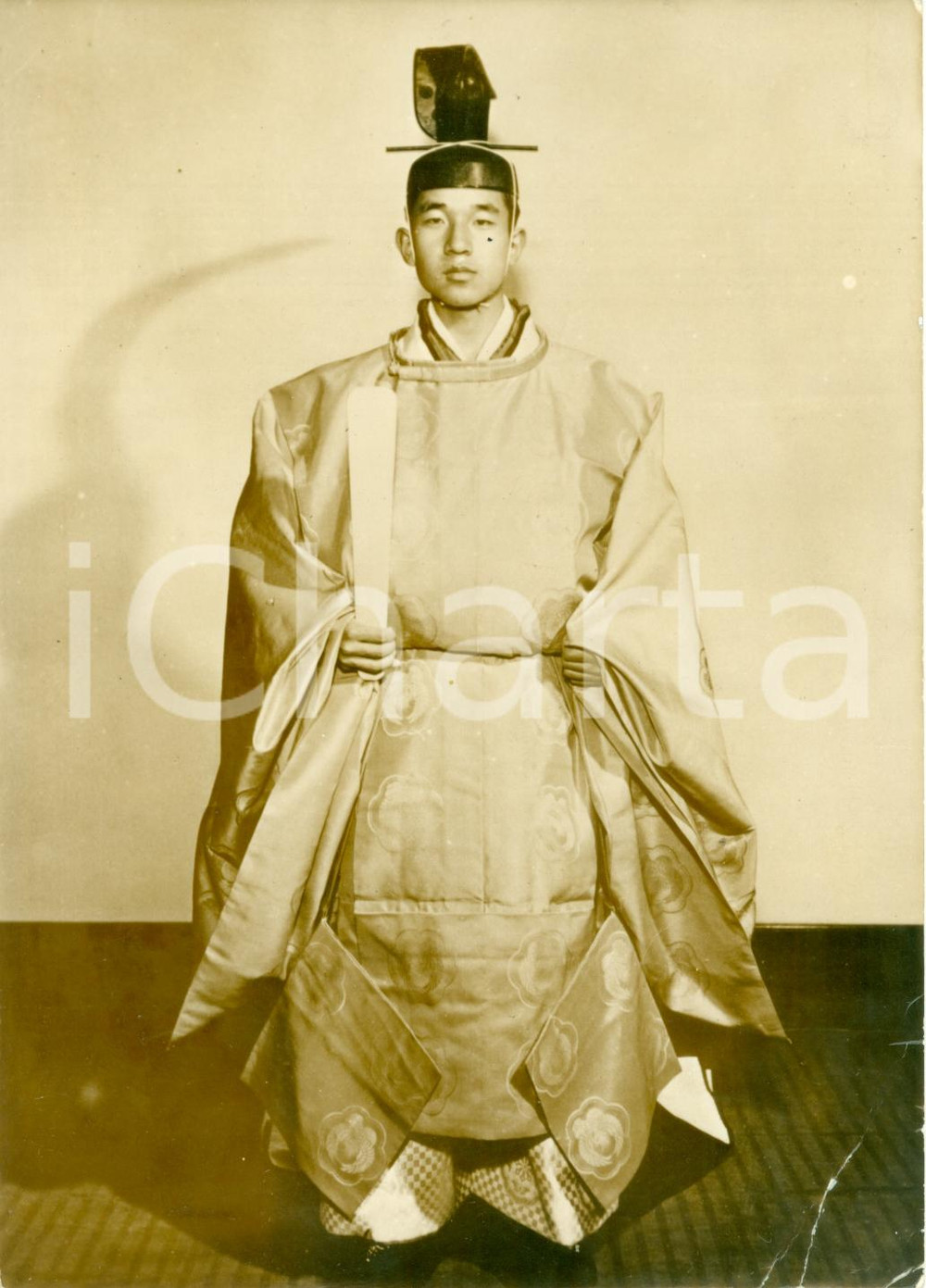 Fotografia d epoca originale 1959 TOKYO JAPAN Principe AKIHITO in tenuta imperiale nuziale Fotografia 1