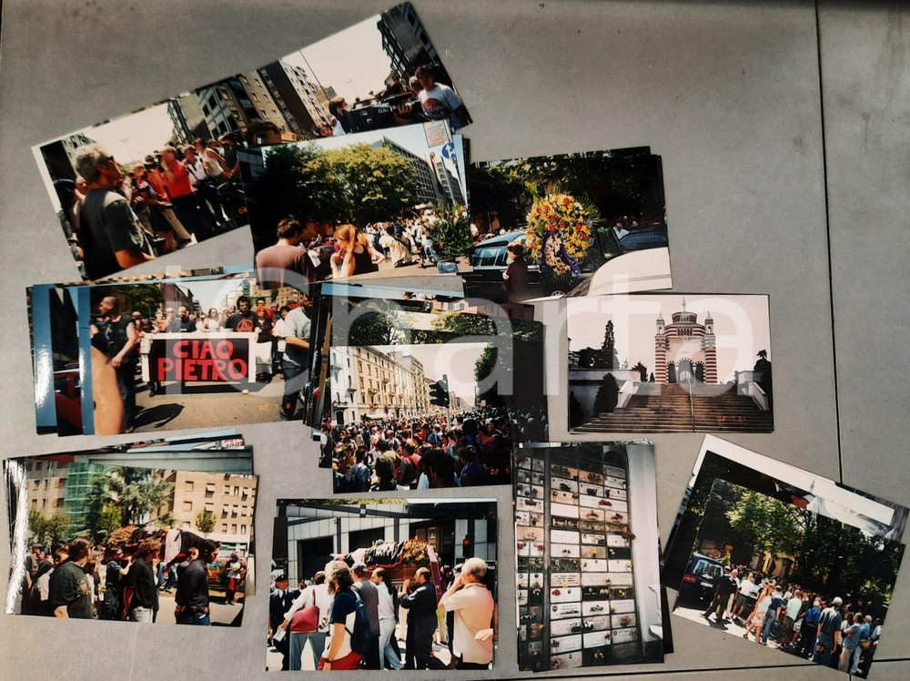 Fotografia d epoca originale 2002 MILANO Funerali di Pietro VALPREDA anarchico Lotto 44 foto 15x10 cm 1