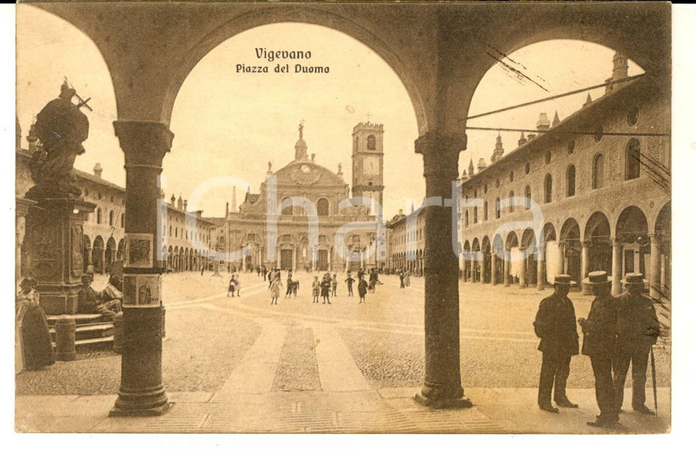 Cartolina originale da collezione 1913 VIGEVANO PV Piazza del Duomo Cartolina postale ANIMATA FP VG 1