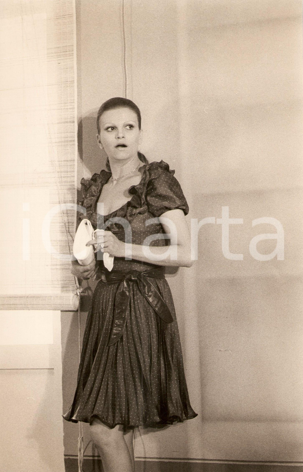 Fotografia d epoca originale 1972 D AMORE SI MUORE Ritratto MILVA Film di Carlo CARUNCHIO Foto di scena 1