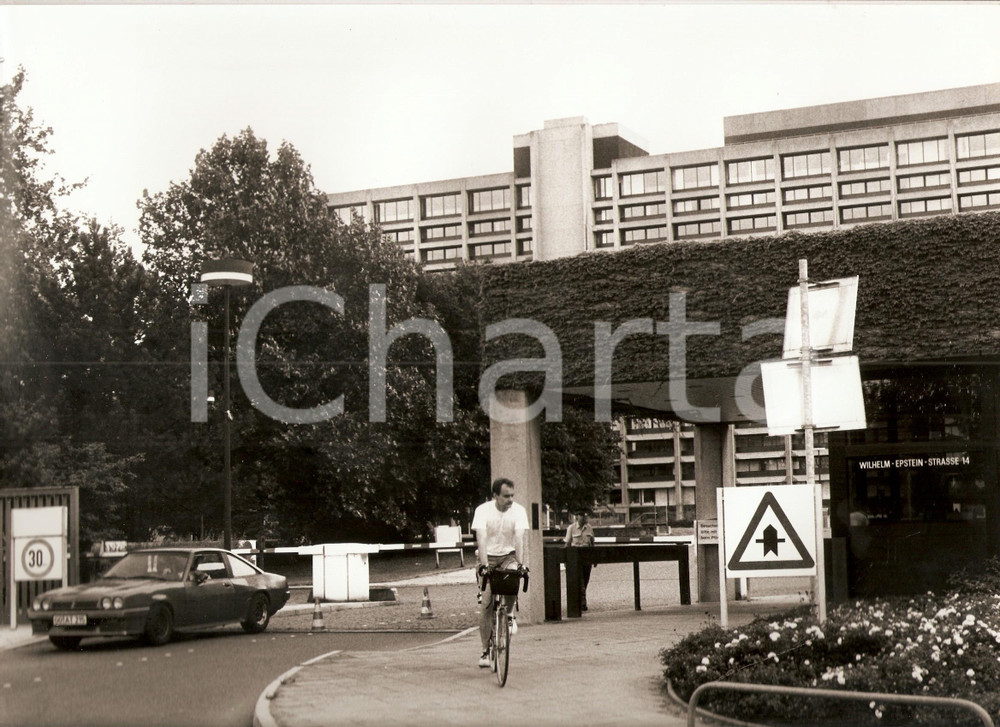 Fotografia d epoca originale 1992 FRANKFURT L ingresso sorvegliato della DEUTSCHE BUNDESBANK Fotografia 1