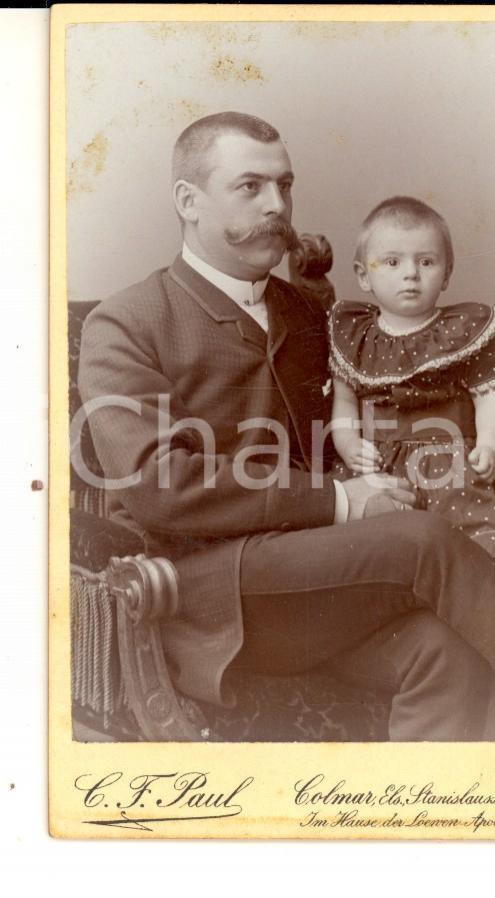 Fotografia d epoca originale 1910 ca COLMAR F Ritratto di un padre con la figlia bambina Foto PAUL CDV 1