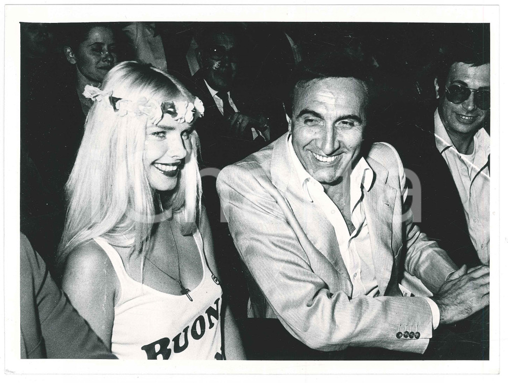 Fotografia d epoca originale 1978 ROMA Teatro Sistina  Ilona STALLER CICCIOLINA Pippo BAUDO  Foto 1 1