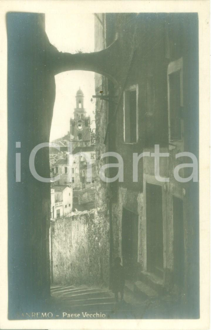 Cartolina originale da collezione 1930 ca SANREMO IM Bambini sulla scalinata e scorcio Paese vecchio Cartolina 1