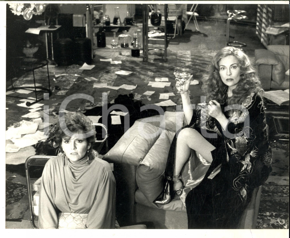 Fotografia d epoca originale 1984 CINEMA Film SUPERGIRL Brenda VACCARO e Faye DUNAWAY Foto di scena 1