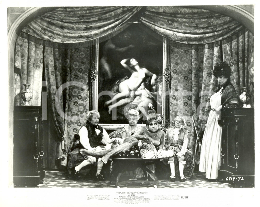 Fotografia d epoca originale 1969 DE SADE Sexy banquet with girl covered with fruits  Movie by Cy ENDFIELD 1