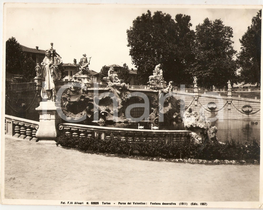 Fotografia d epoca originale 1957 TORINO Parco del Valentino  Fontana dei dodici mesi Foto artistica ALINARI 1