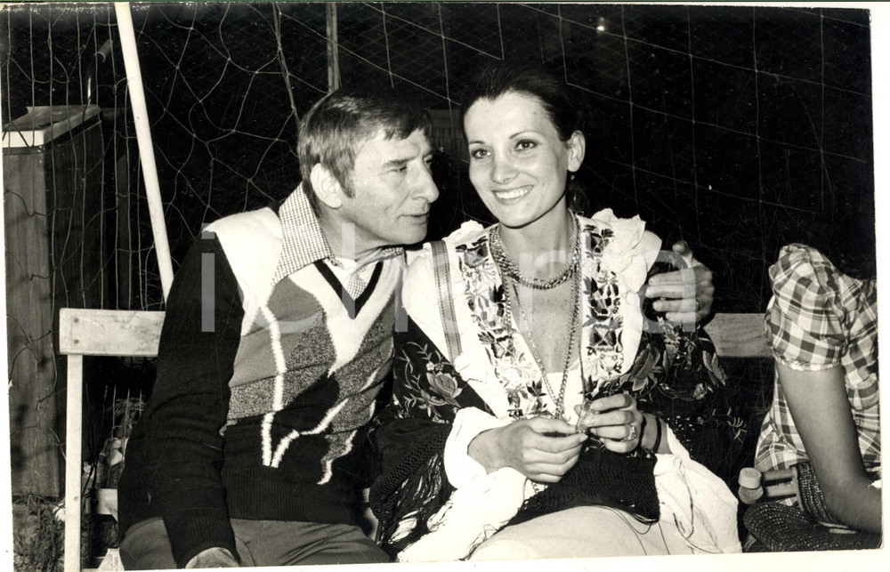 1970 ca COSTUME ITALIA Renato RASCEL Giuditta SALTARINI a una serata *Foto 30x20