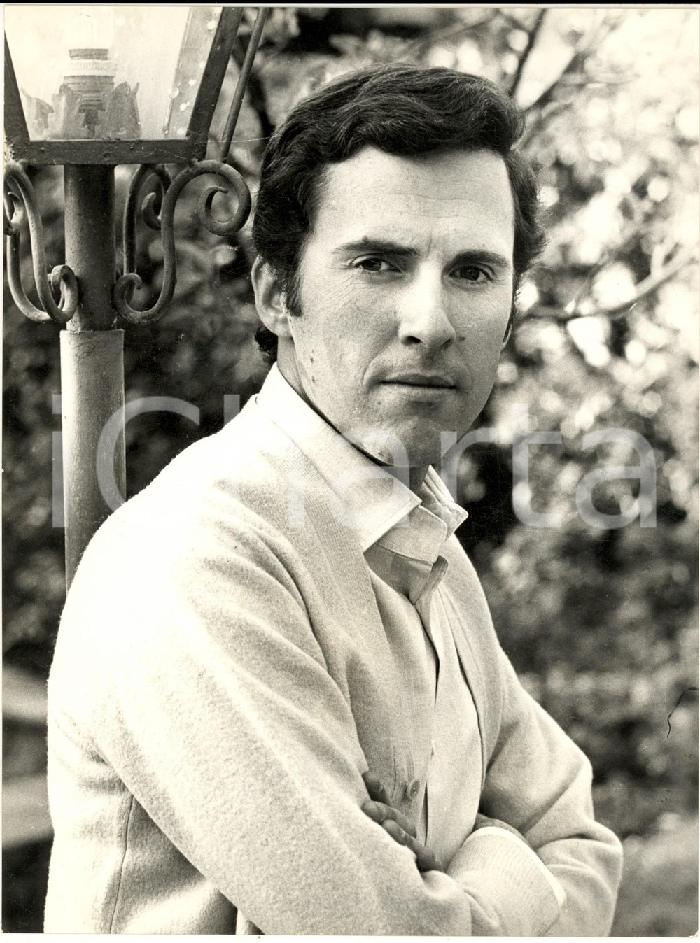 1970 ca COSTUME ITALIA Ritratto cantante Riccardo DEL TURCO - Foto 18x24 (2) Fotografia di agenzia. CONDIZIONI: G FORMATO: 18x24 cm    originale e autentica 1