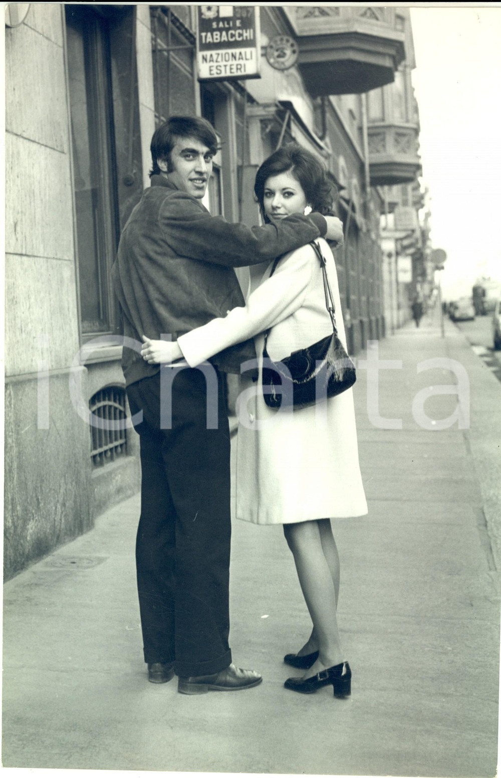 1970 ca TORINO Pietro ANASTASI con la fidanzata Anna BIANCHI *Foto 20x30 cm