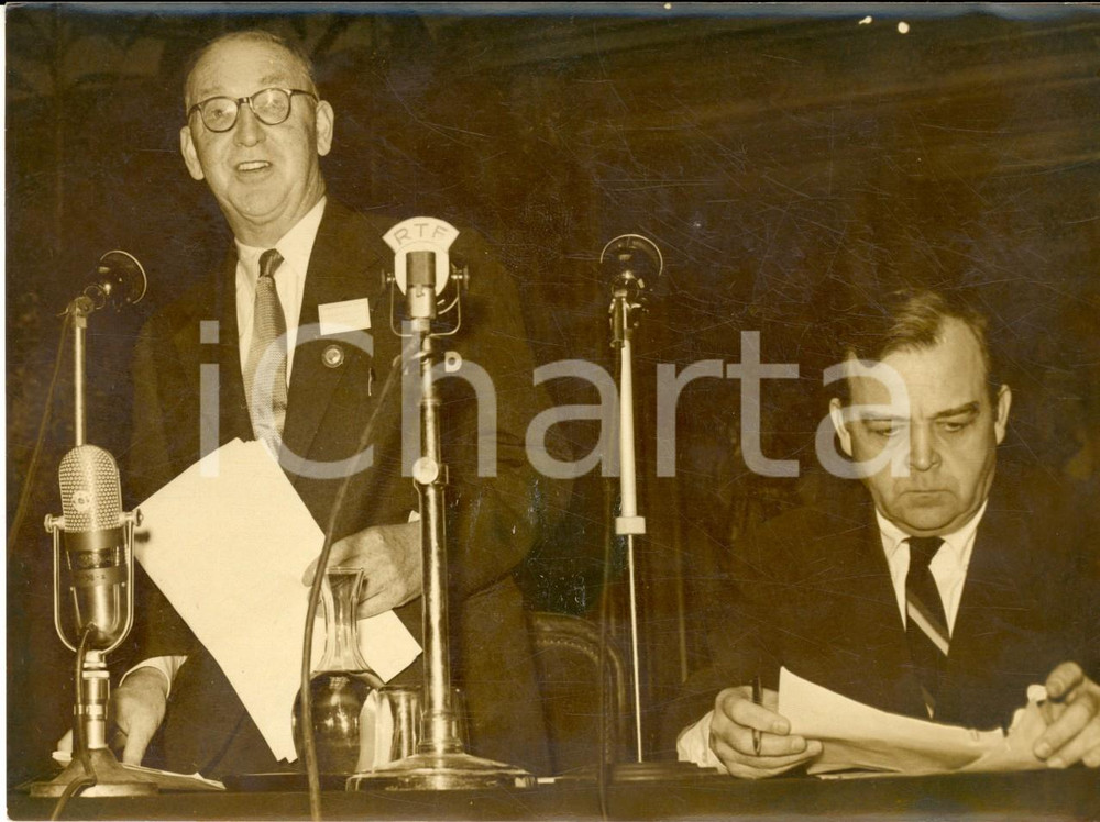 1955 PARIS Conférence Radio-isotopes - John COCKCROFT Luther H. EVANS *Photo