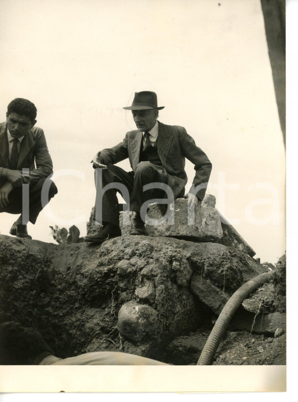 1955 SASSARI Antonio SEGNI durante lavori di scavo *Foto 13x18 cm