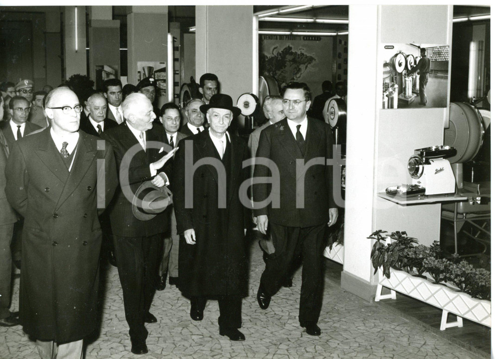 1957 MILANO Fiera Campionaria - Antonio SEGNI allo stand BERKEL - Foto 18x13