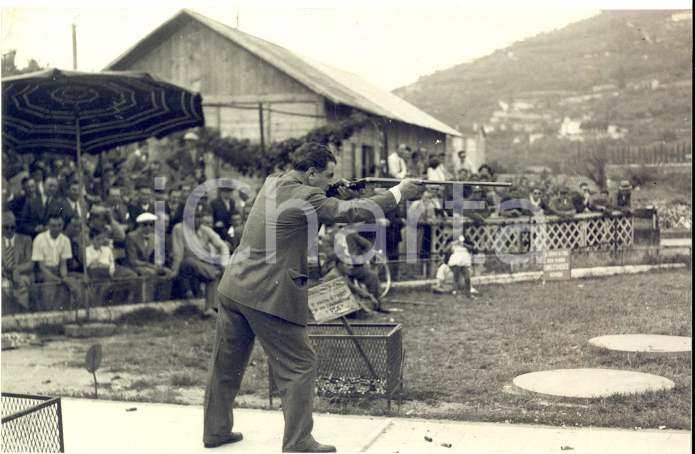 1960 ca TIRO A VOLO ITALIA Galliano ROSSINI in gara - Fotografia 23x15 cm