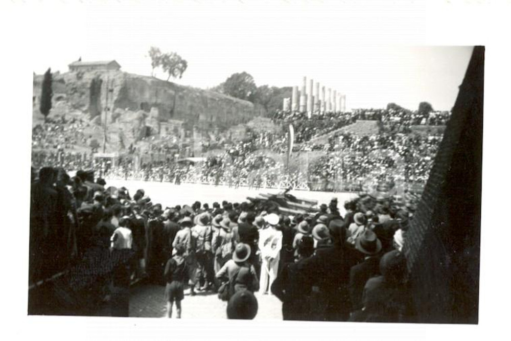 Fotografia d'epoca originale 1937 ROMA 1° Anniversario dell'Impero - Celebrazioni ai FORI IMPERIALI Foto 6x9 1