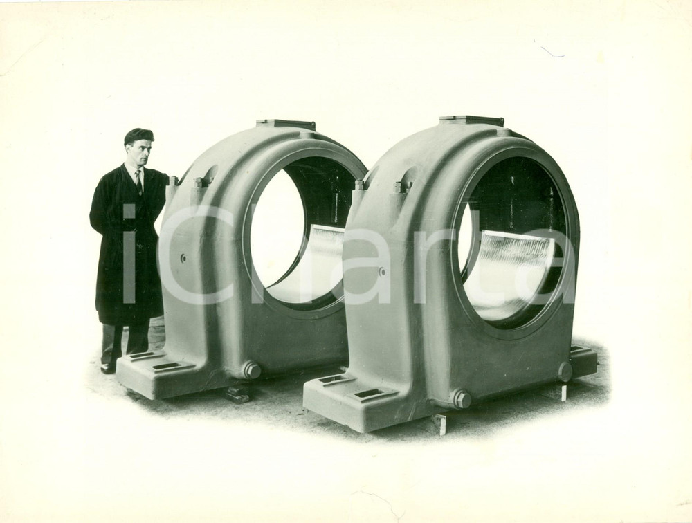 Fotografia d'epoca originale 1959 MILANO Ditta TAGLIABUE Archeologia industriale Prototipi Fotografia ANIMATA 1