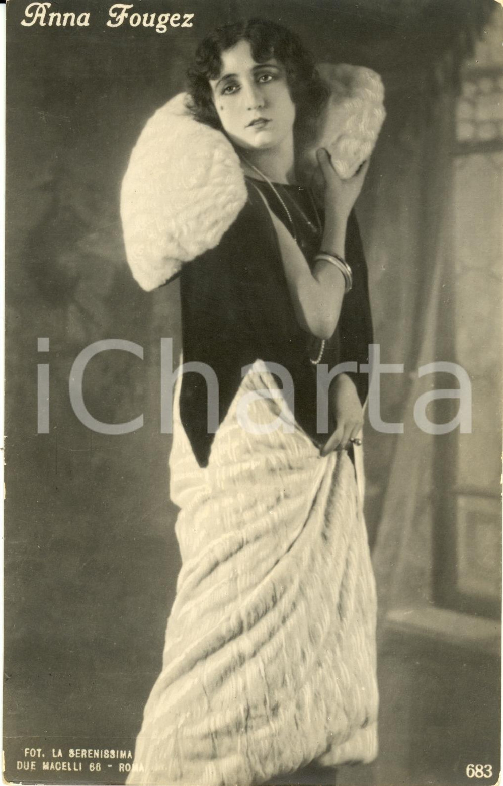 Cartolina originale da collezione 1920 ca Attrice ANNA FOUGEZ in costume di scena Cartolina postale FP NV 1
