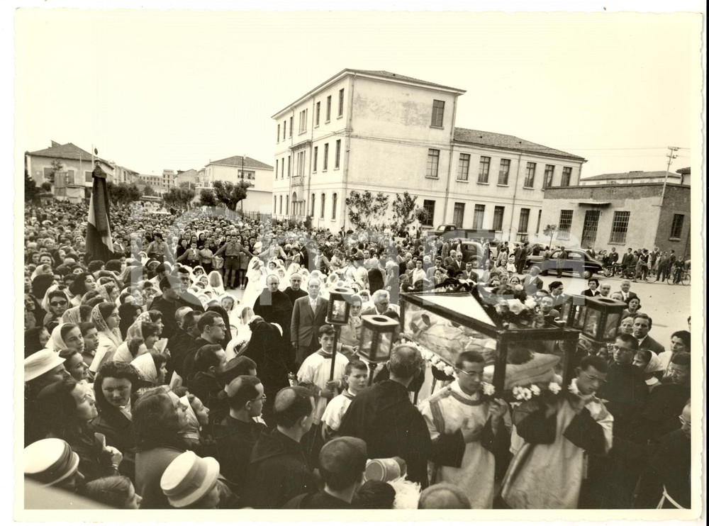 Fotografia d epoca originale 1960 ca PADOVA ARCELLA Processione per il transito di SANT ANTONIO Foto RUPOLO 1