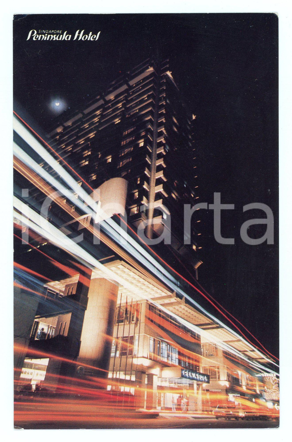 Cartolina originale da collezione 1980 ca SINGAPORE Il Peninsula Hotel by night *Cartolina VINTAGE ANIMATA FG NV 1