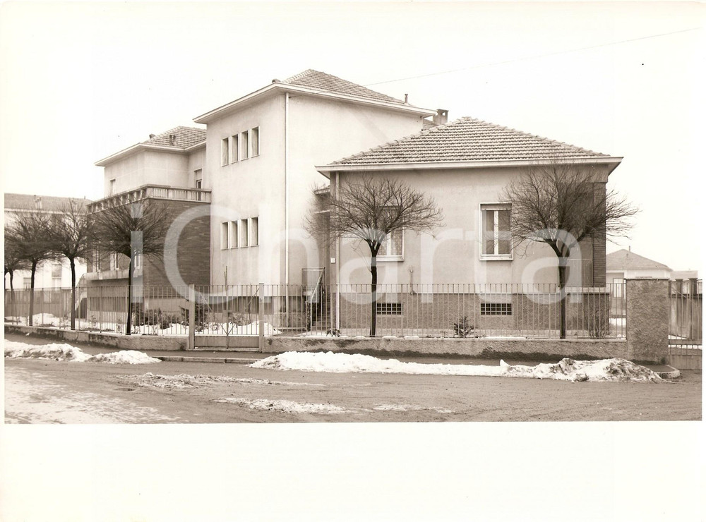 Fotografia d epoca originale 1960 ca PAVIA Scuola Primaria PASQUALE MASSACRA con neve Fotografia 1