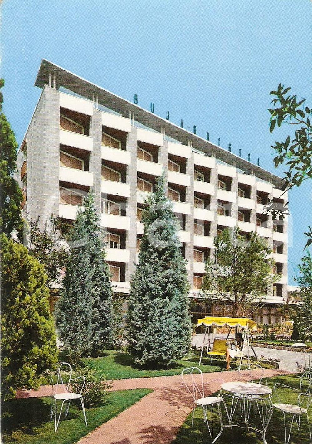 Cartolina originale da collezione 1970 ca ABANO TERME Letture sul dondolo all'Hotel BRISTOL BUJA *Cartolina FG NV 1