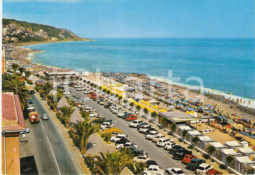 Cartolina originale da collezione 1973 COGOLETO GE Auto parcheggiate nei pressi del lungomare Cartolina FG VG 1